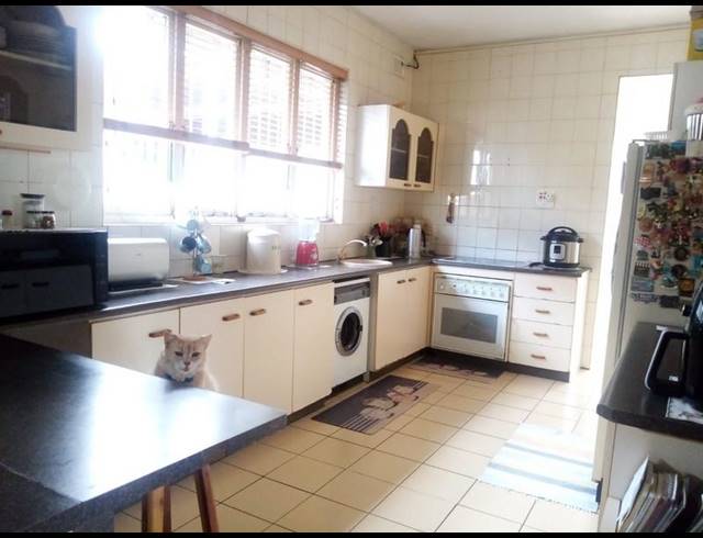 5 BEDROOM HOUSE FOR SALE IN GLENWOOD